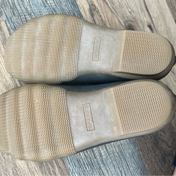 SOLD!! Sperry salt water duck boots size 7 excellent condition mint leather - Picture 10 of 10